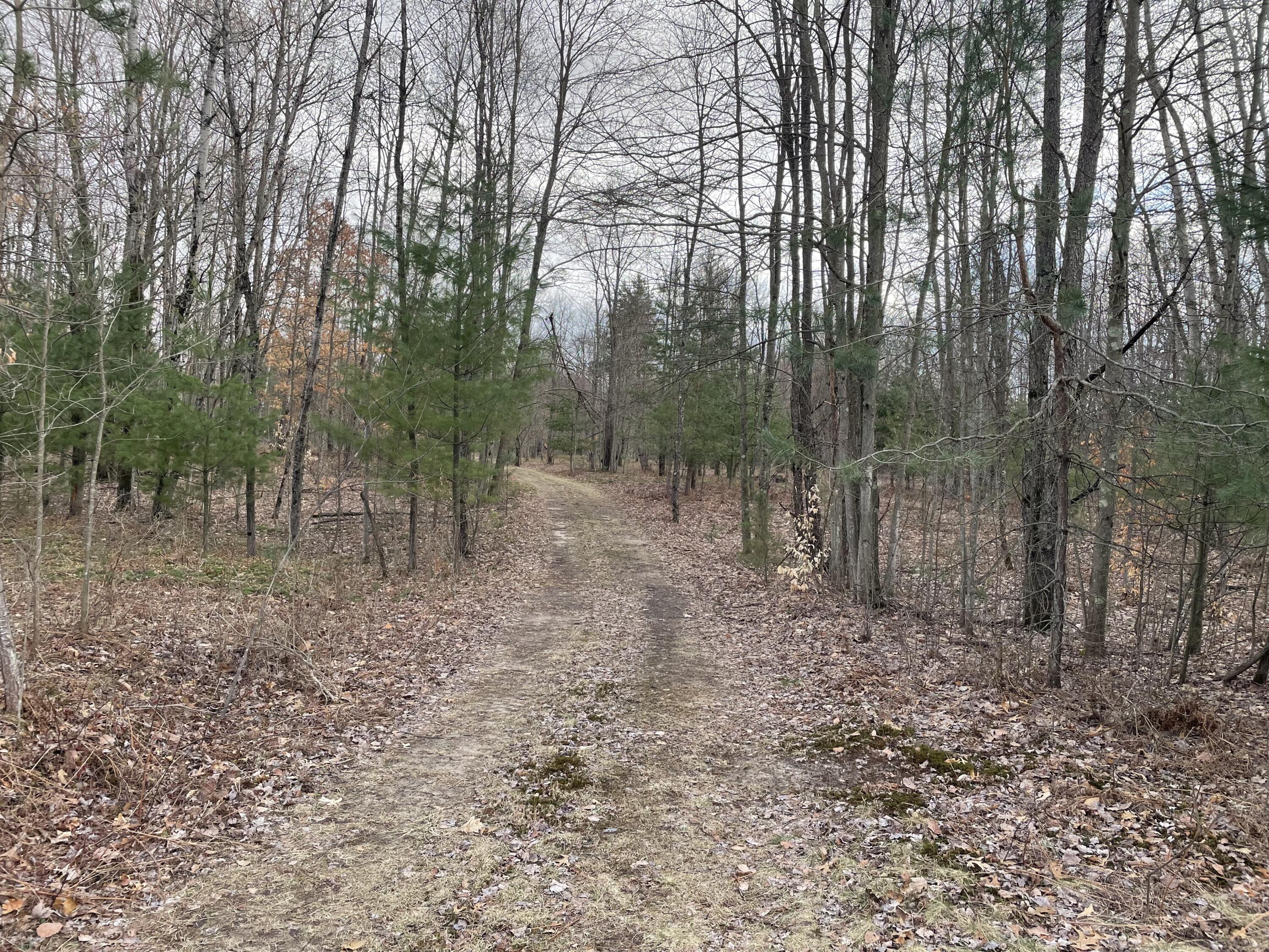 N Croswell Avenue