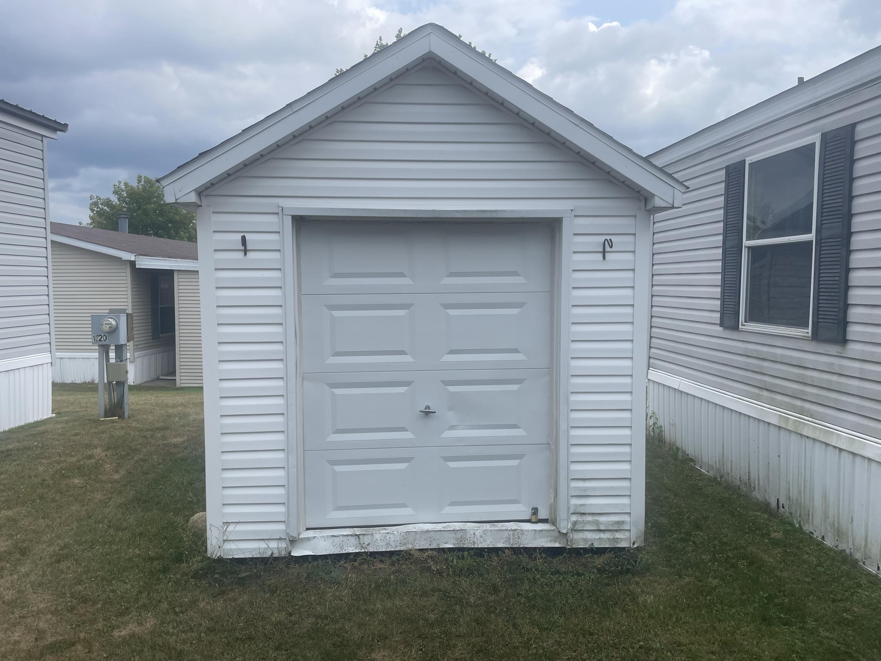 1322 Windridge Lane