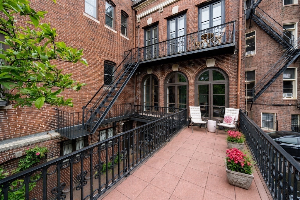 260 Beacon # 4