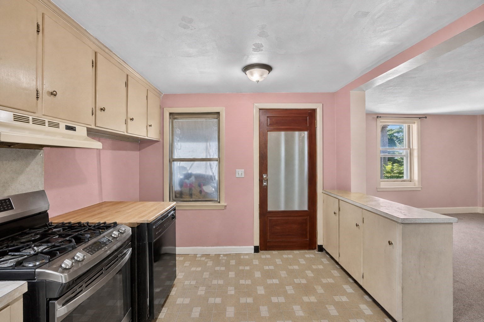 328-330 Cabot St