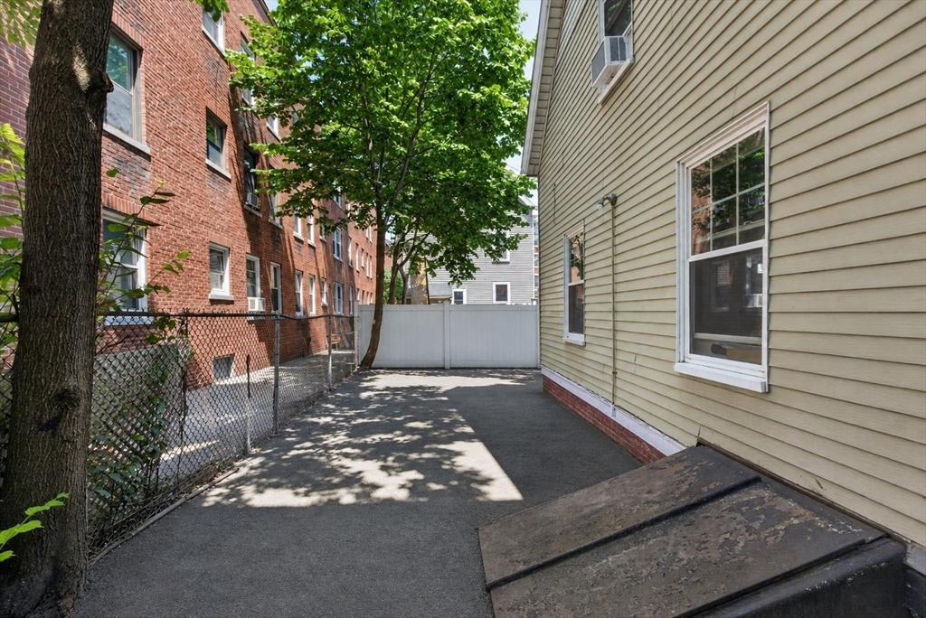 19 Huss Court