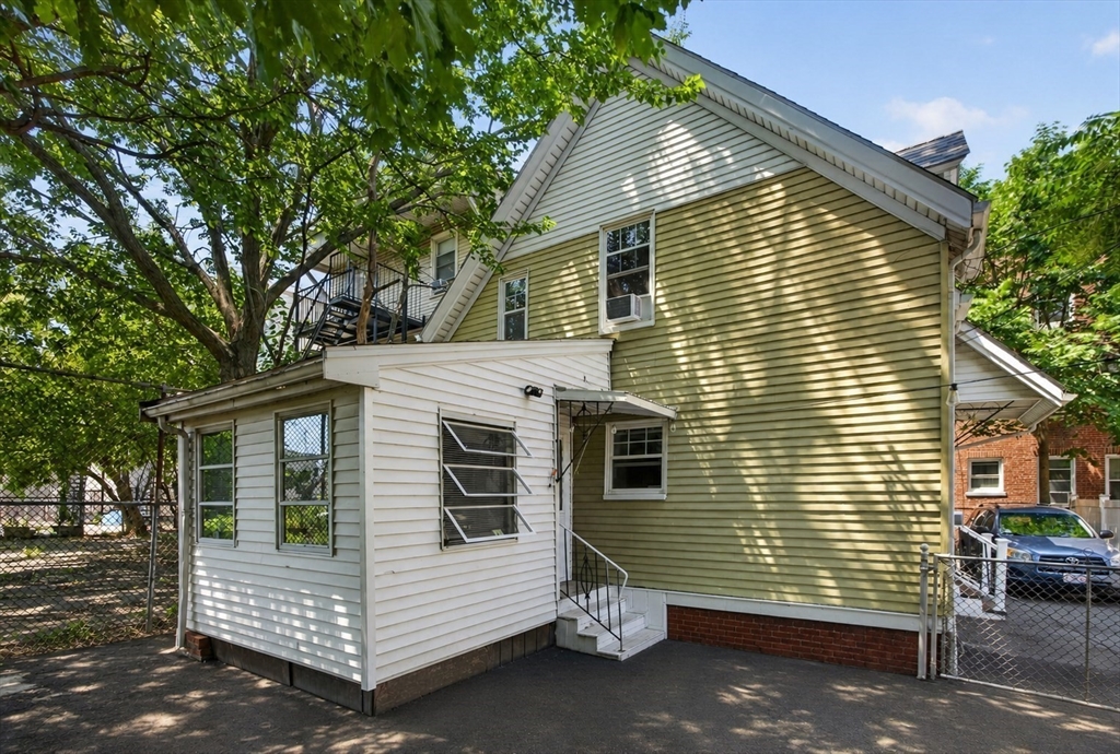 19 Huss Court