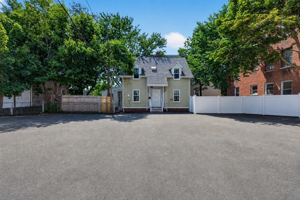 19 Huss Court