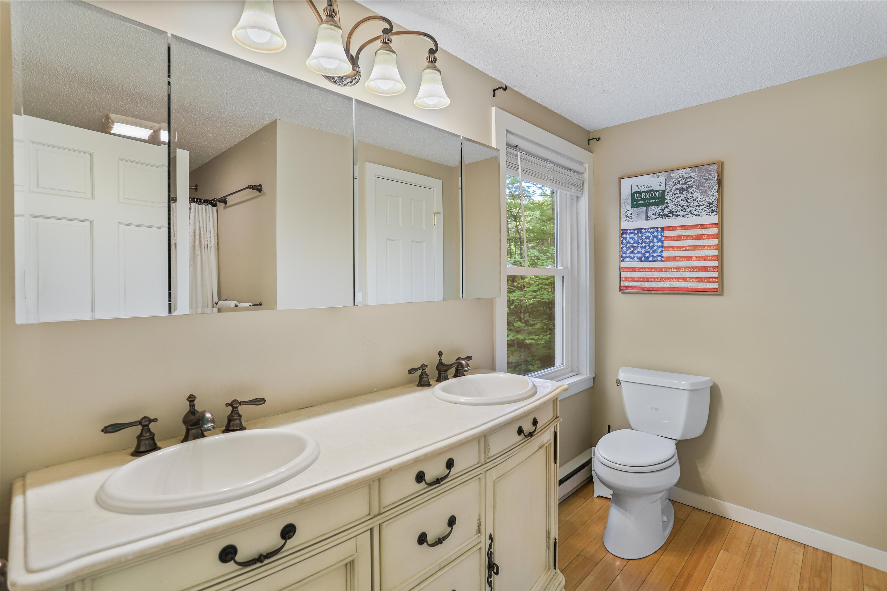 24 Howes Loop Unit: 614 A