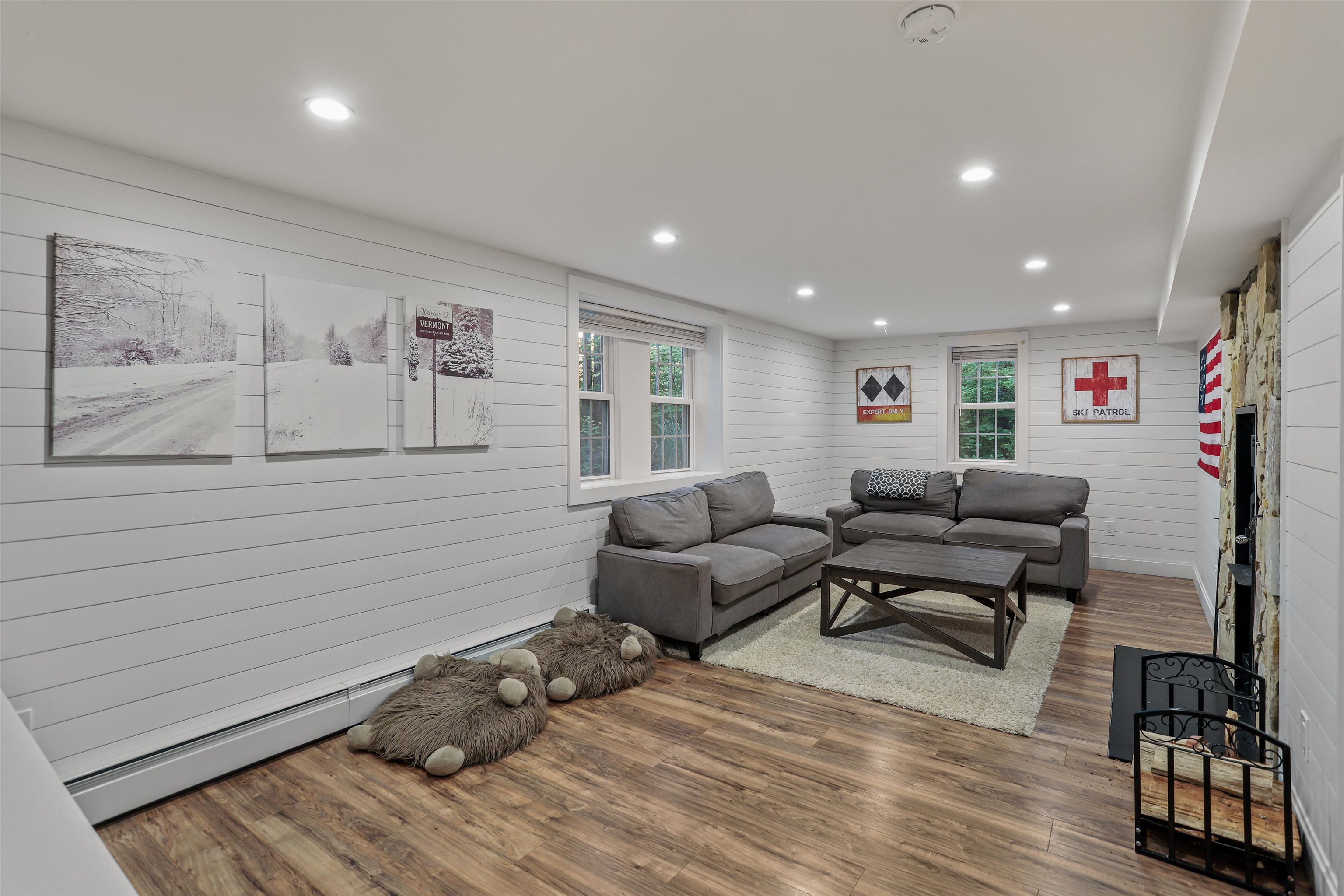 24 Howes Loop Unit: 614 A