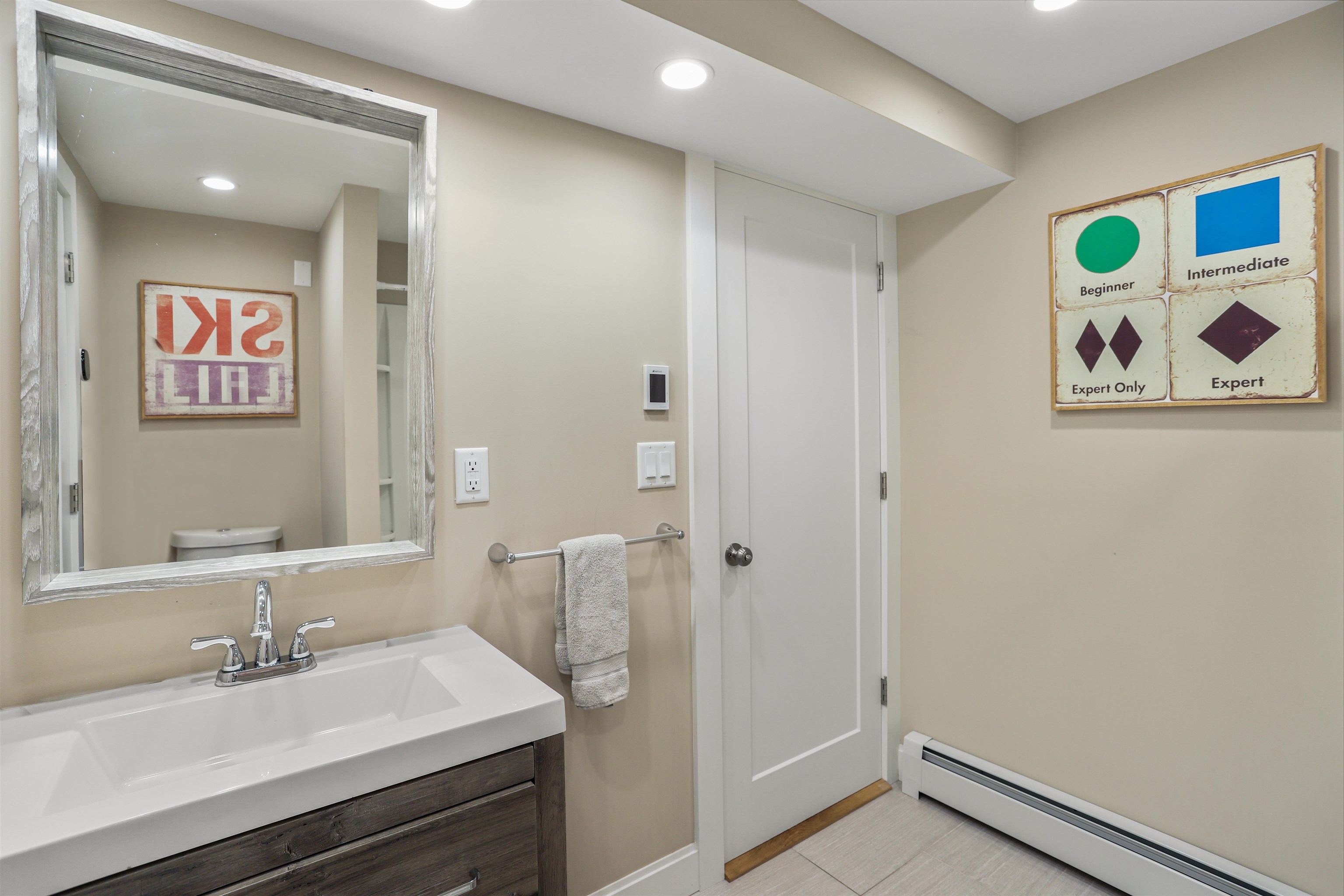 24 Howes Loop Unit: 614 A