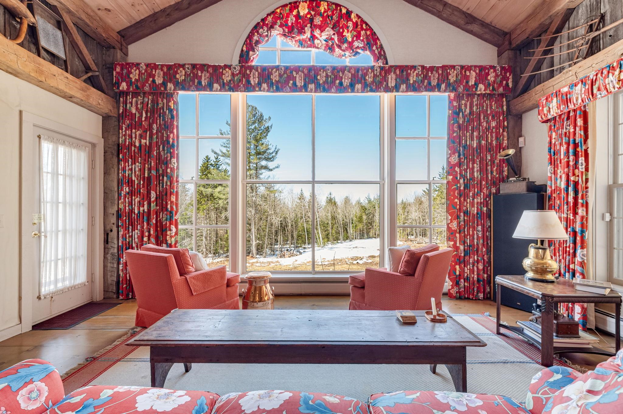 41 Top of the Hill Road