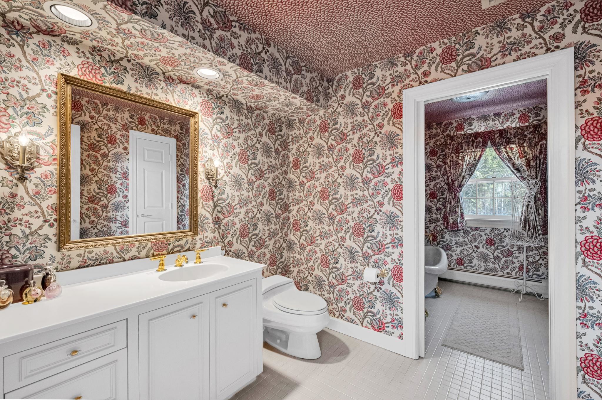 41 Top of the Hill Road