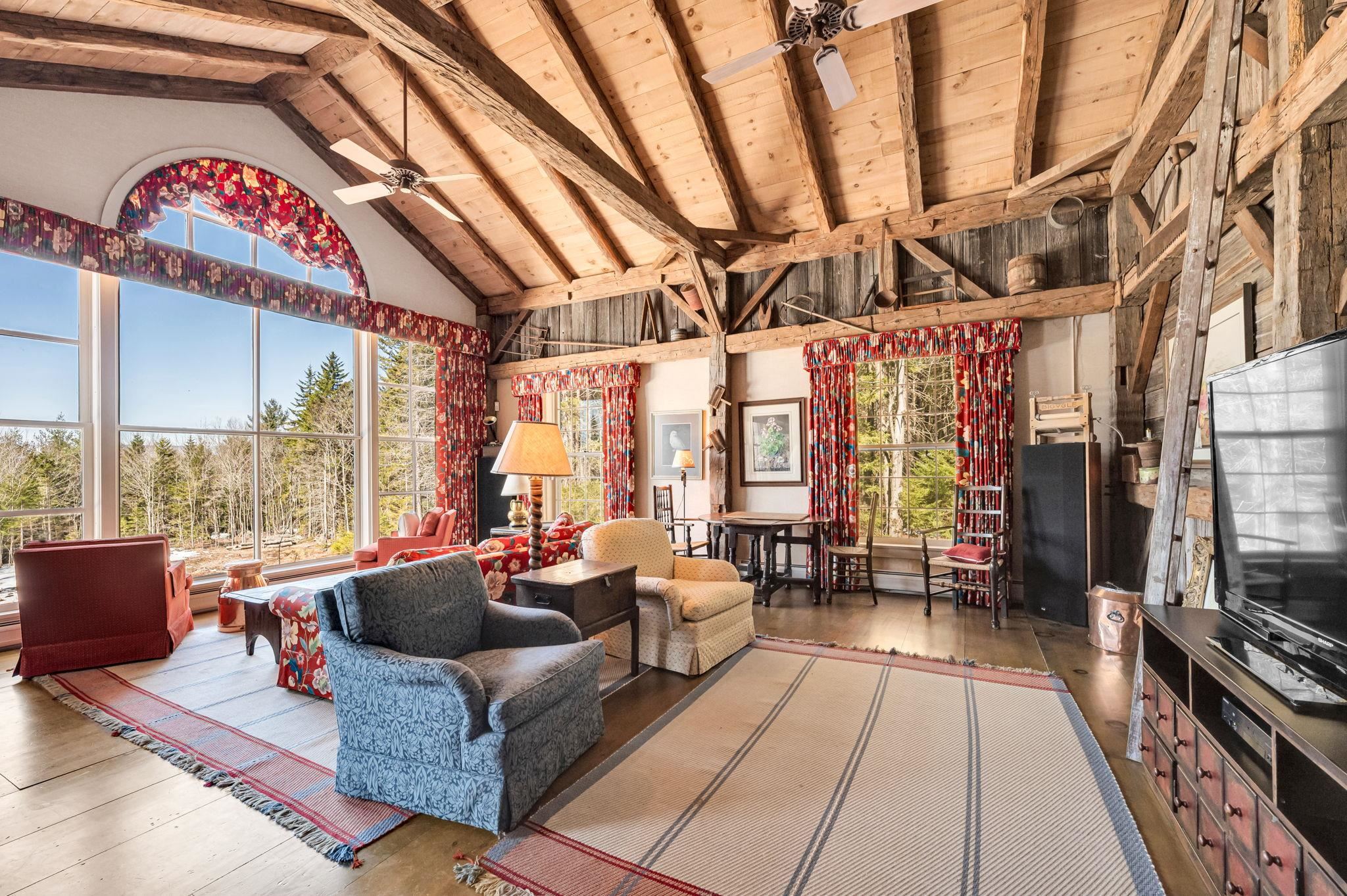 41 Top of the Hill Road