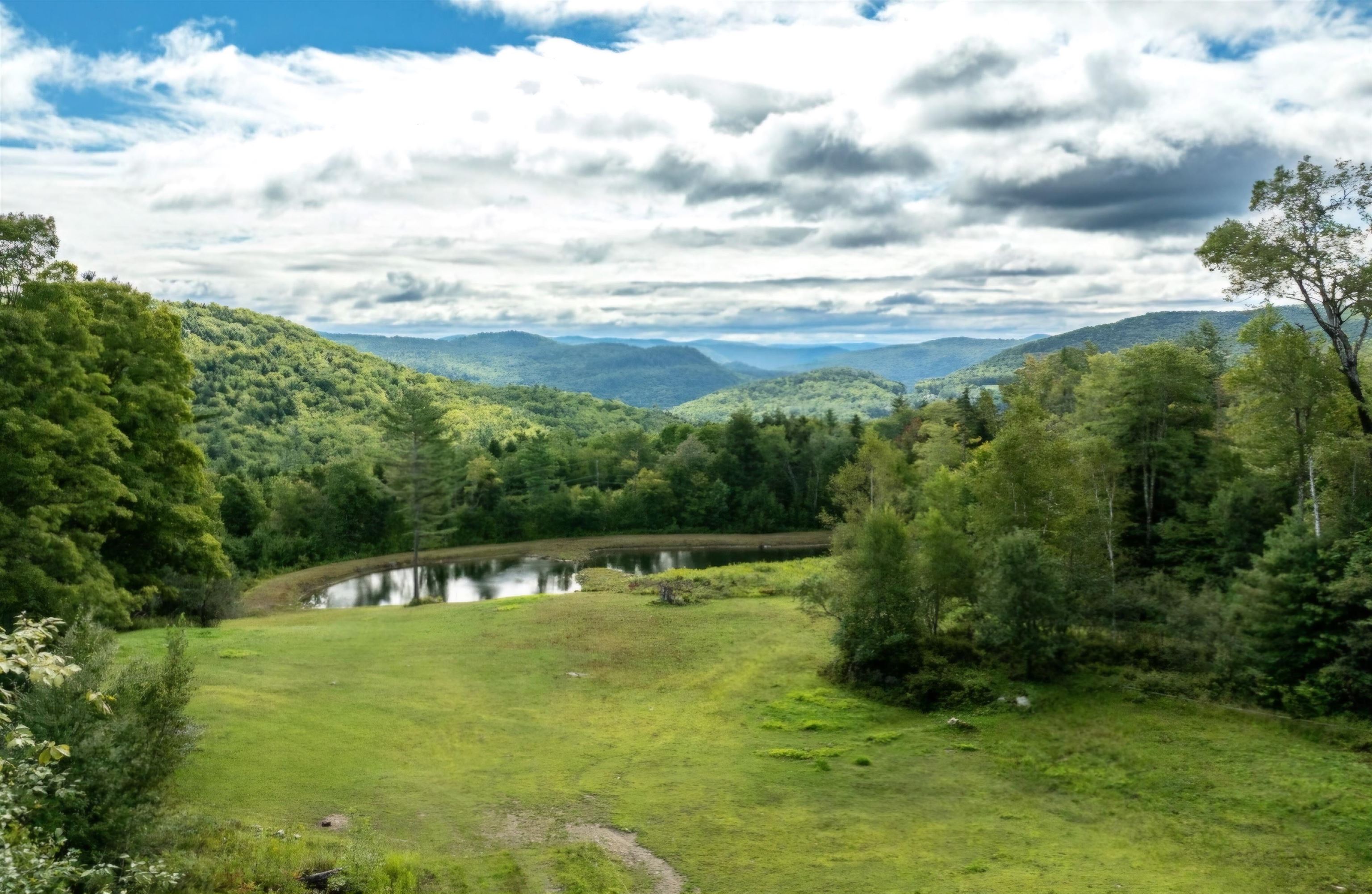 00 West Hill Road South