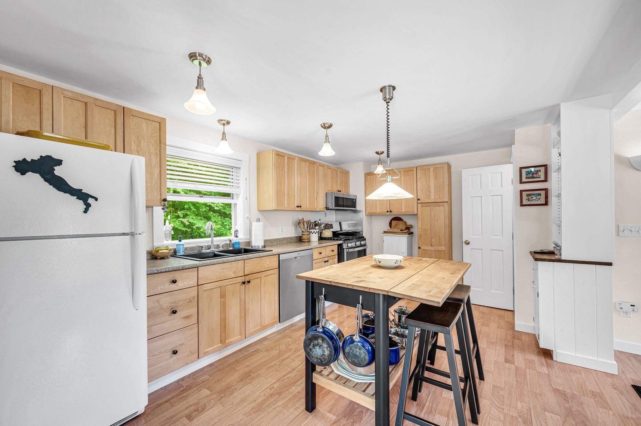2843 Burrington Hill