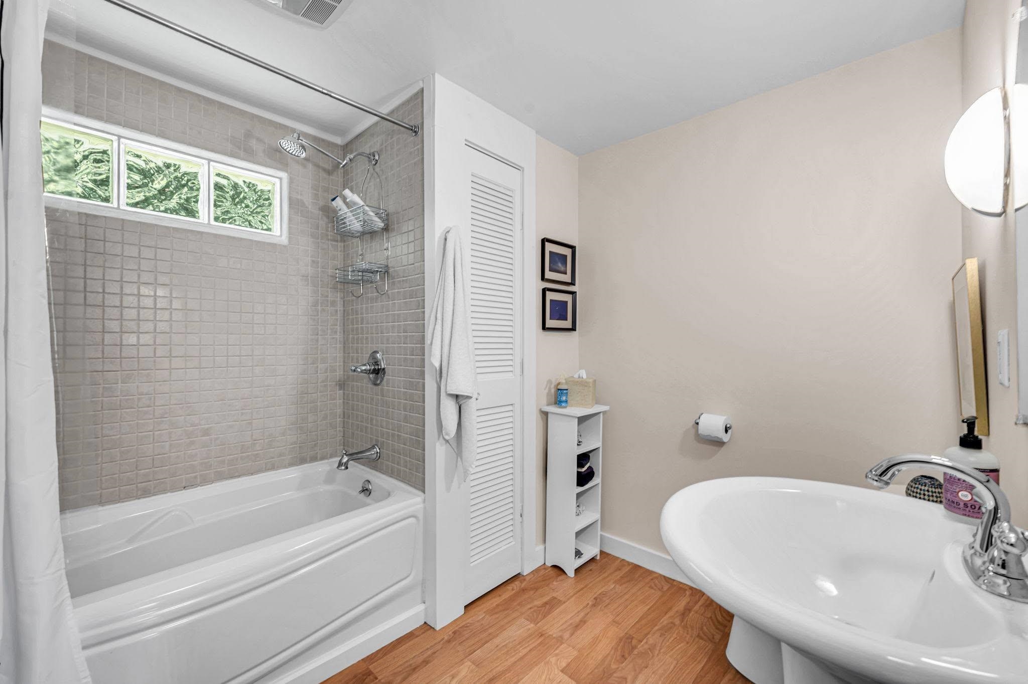 2843 Burrington Hill