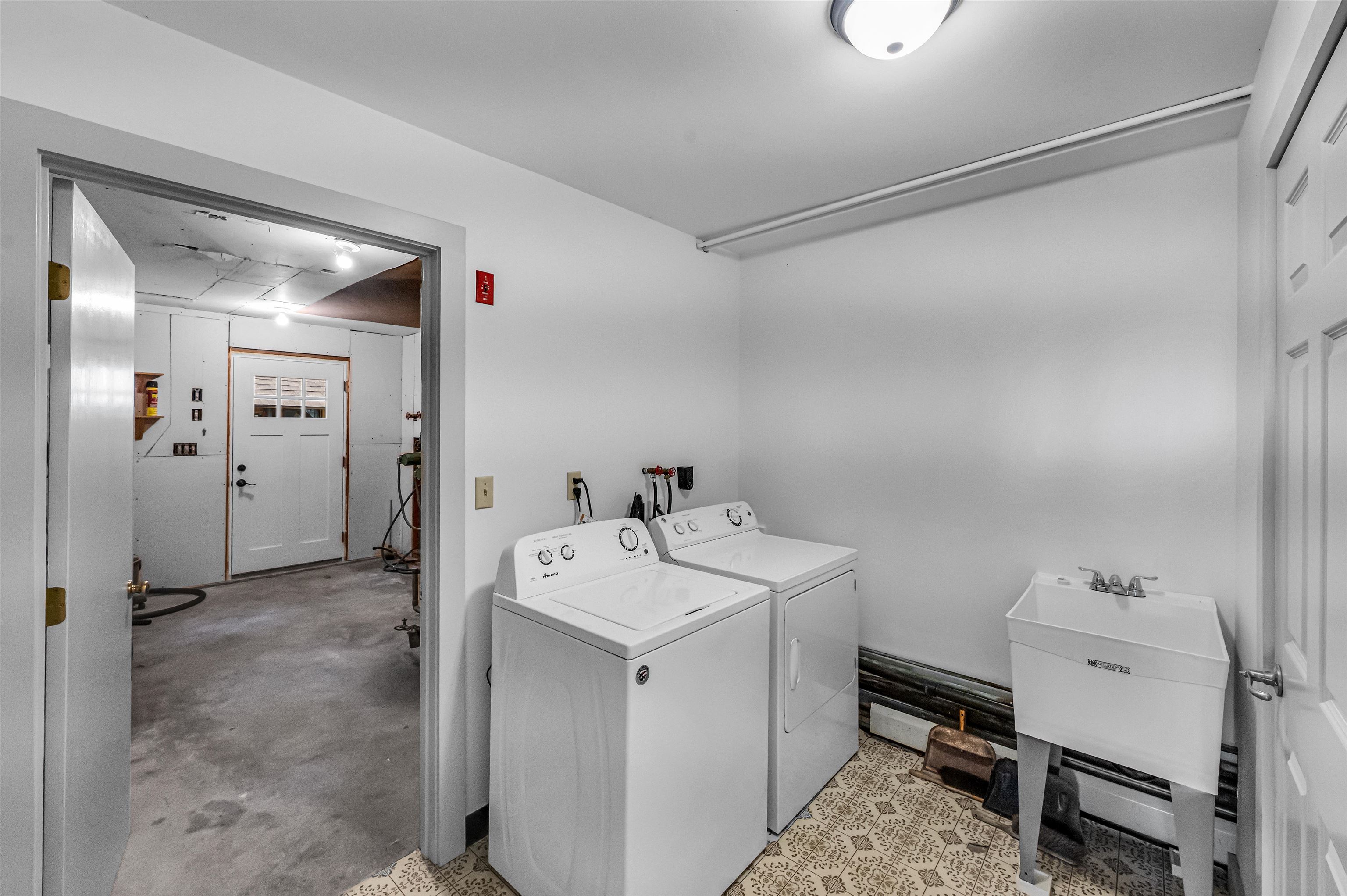 66 Upper Oak Hill Road
