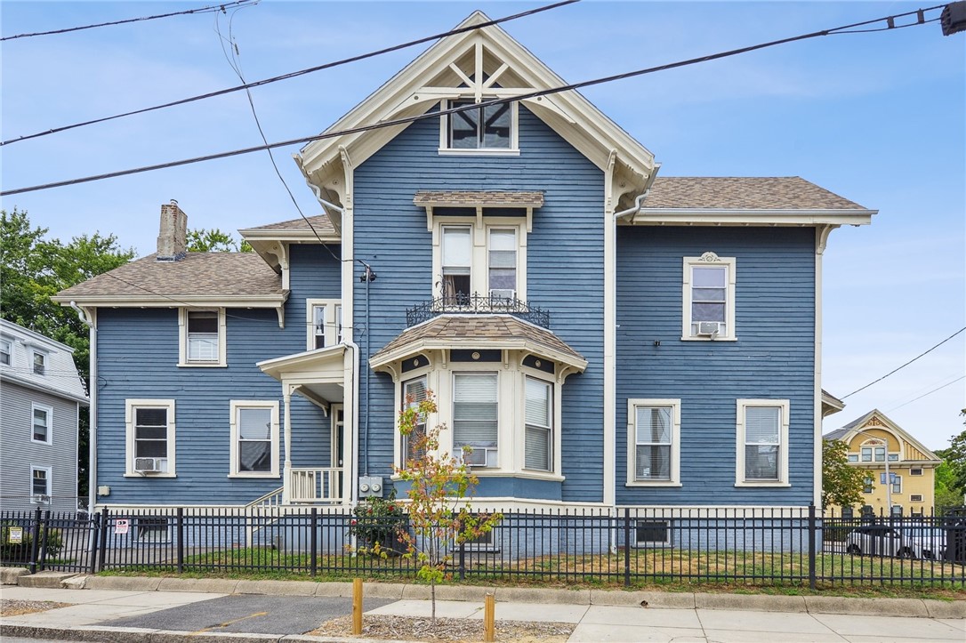 593 Broad Street