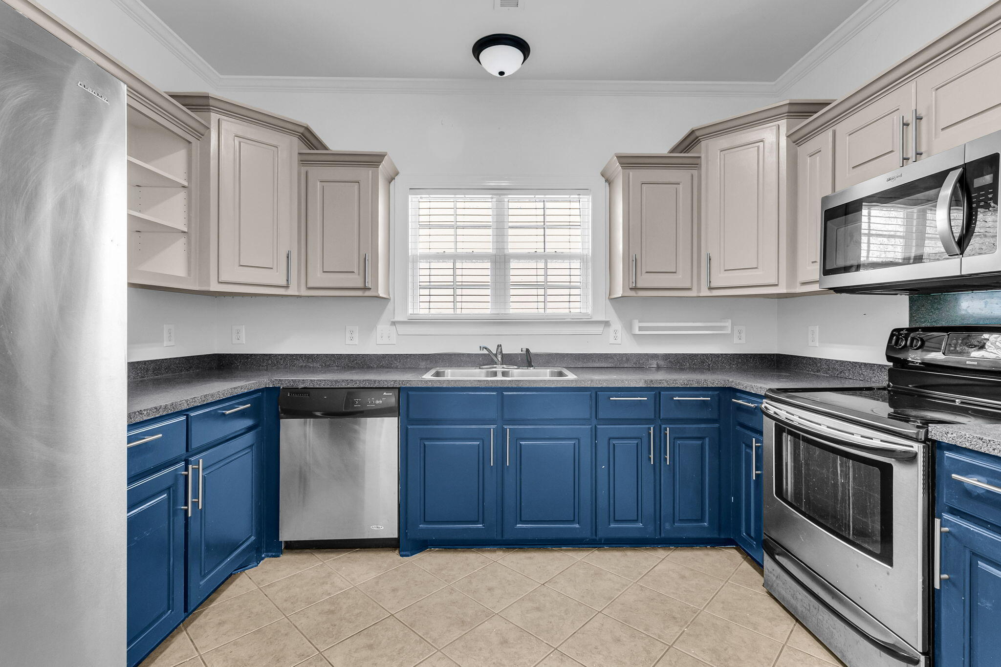 7744 Fayetteville Road