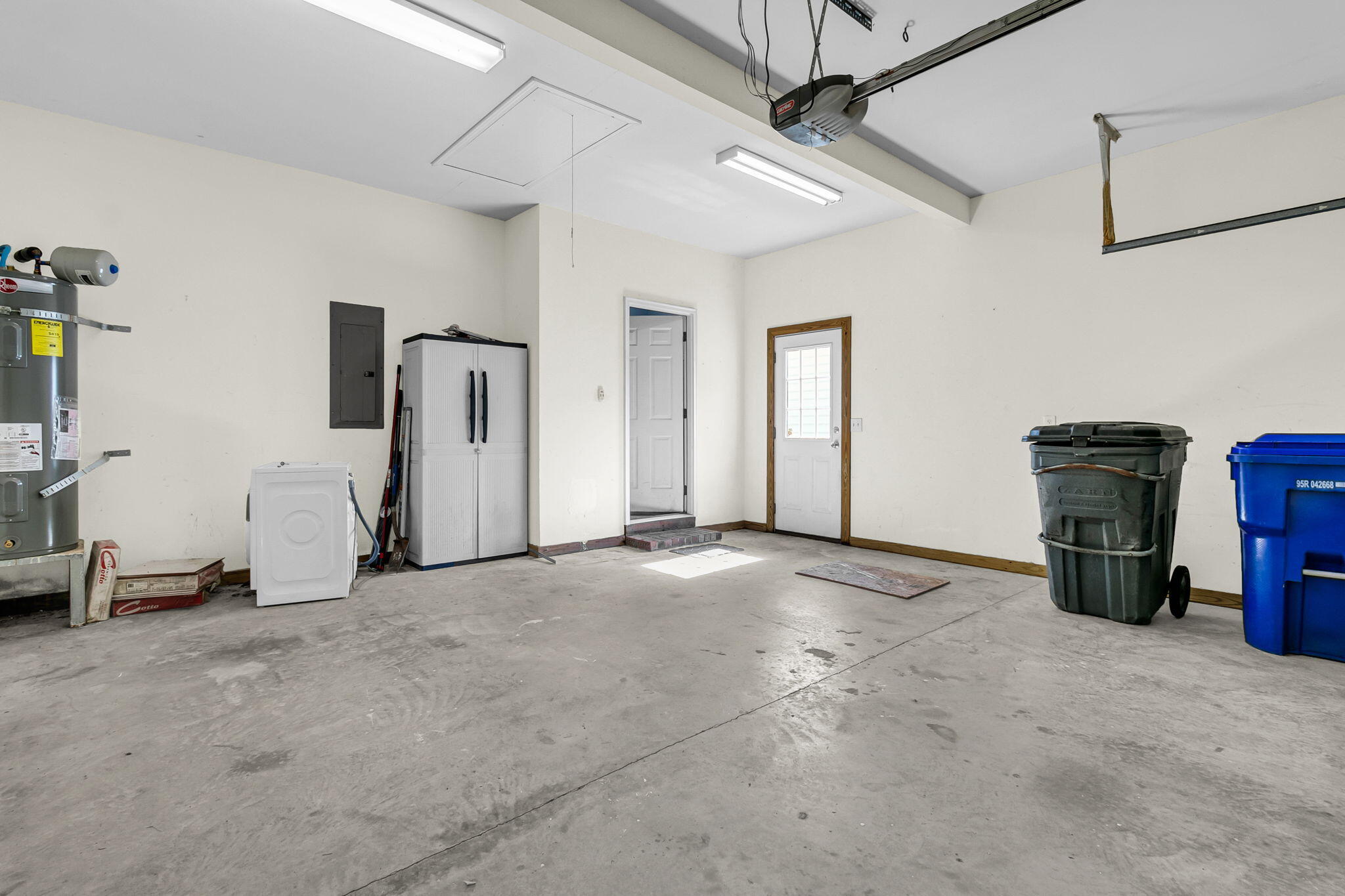 7744 Fayetteville Road