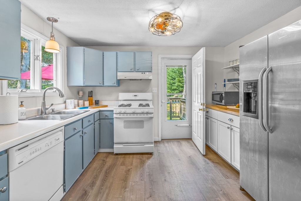 125 Saint Marks Rd