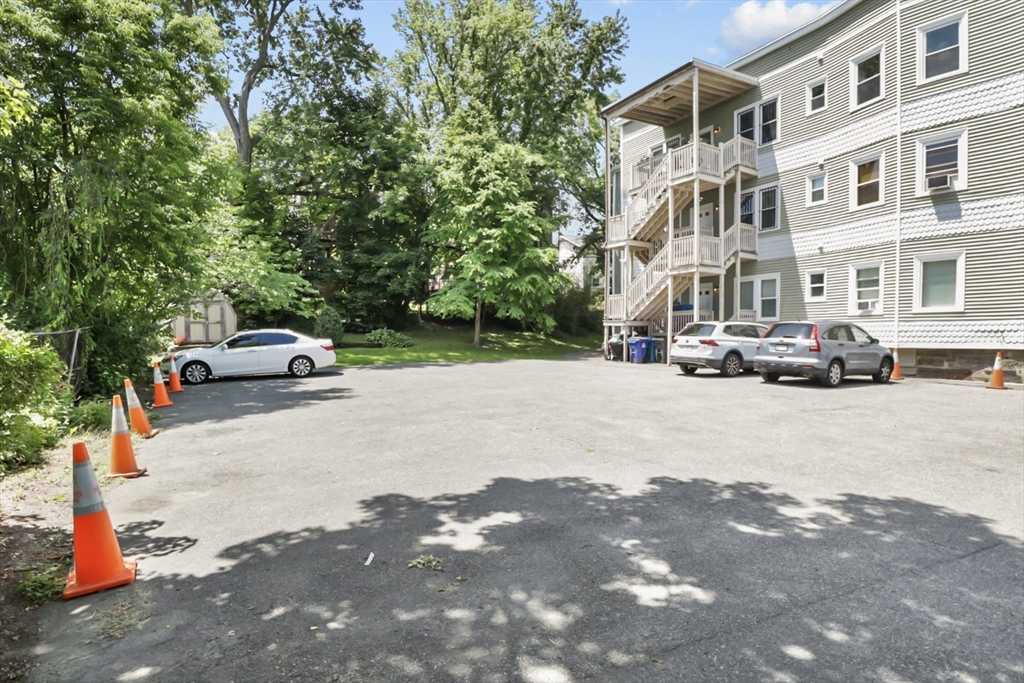 73 Waverly St # 2