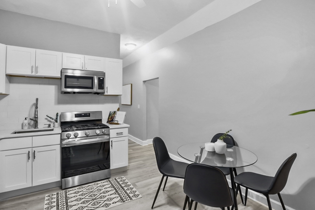 73 Waverly St # 2