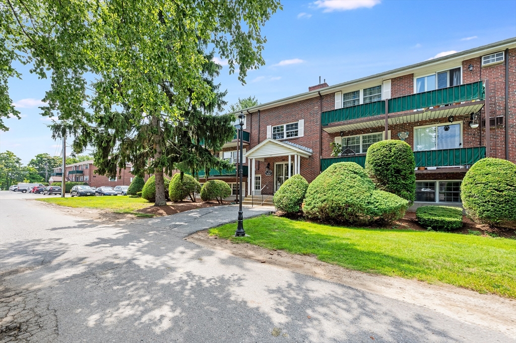 247 N. Main St # 4