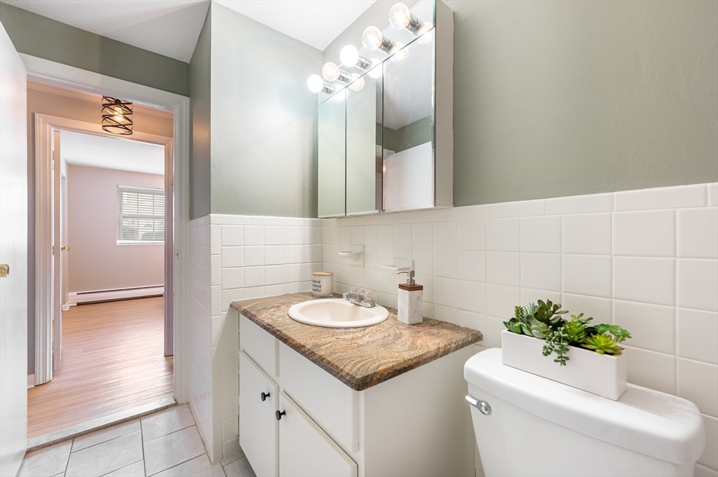247 N. Main St # 4