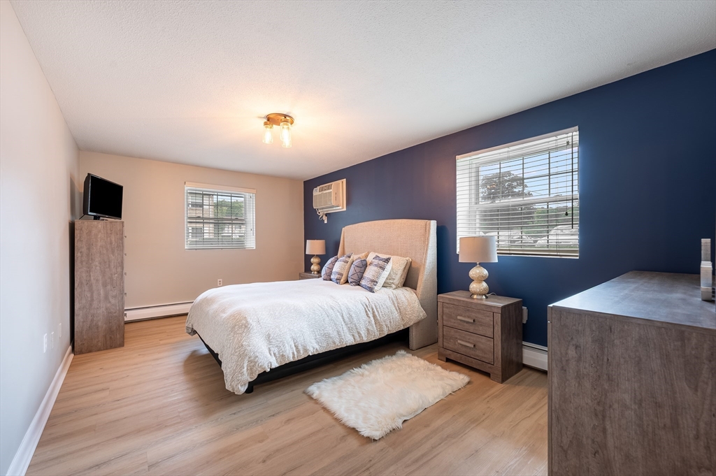 247 N. Main St # 4