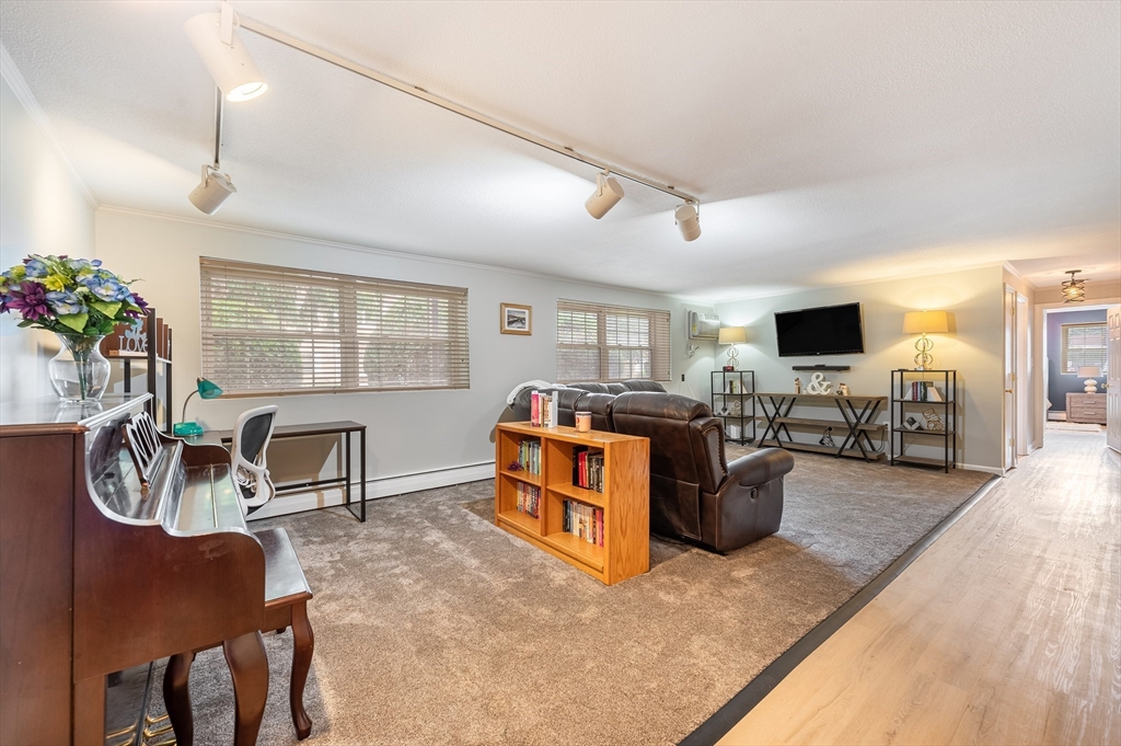 247 N. Main St # 4