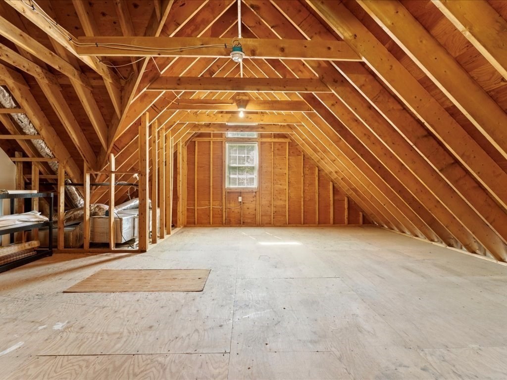 18 Old Mill Rd