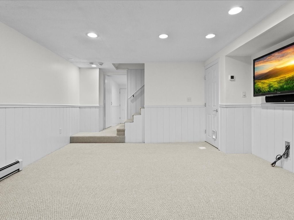 18 Old Mill Rd