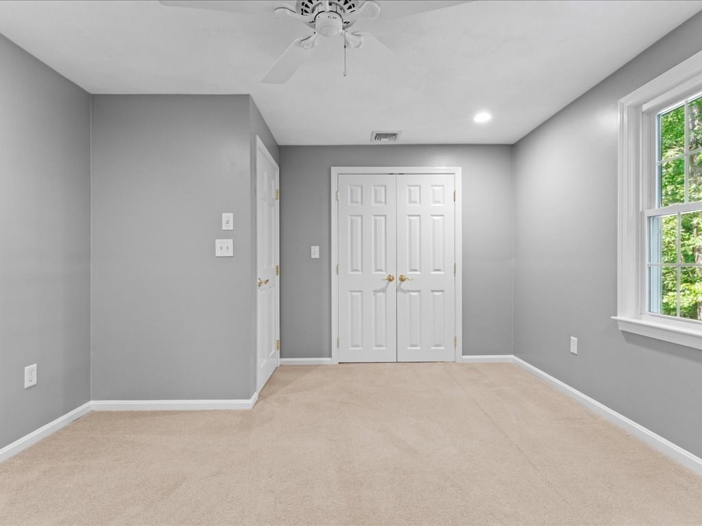 18 Old Mill Rd