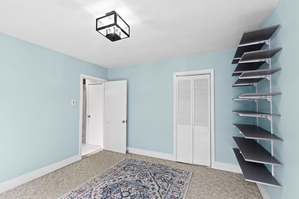 107 Barnes Ave