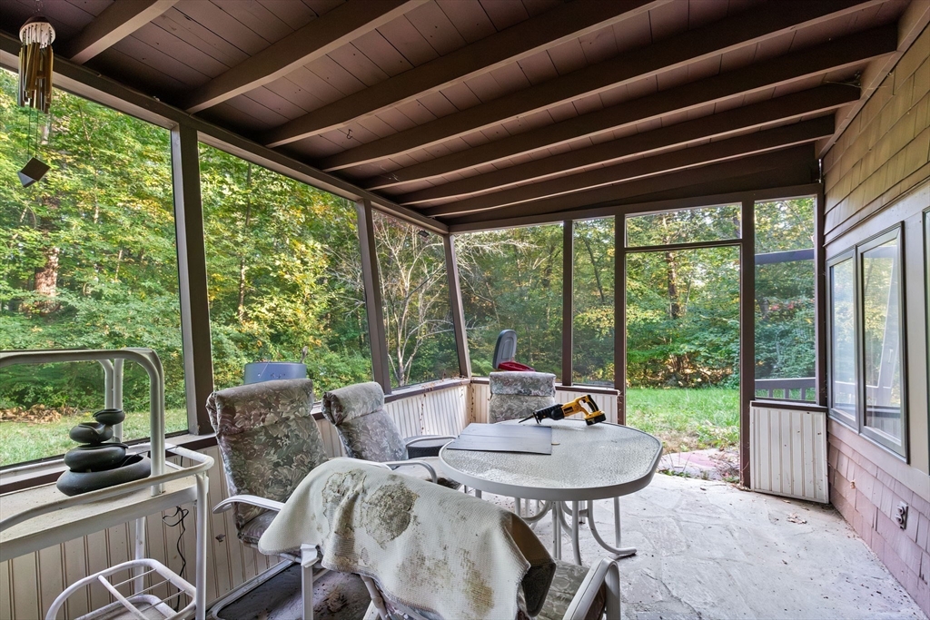 186 Colonel Hunt Dr