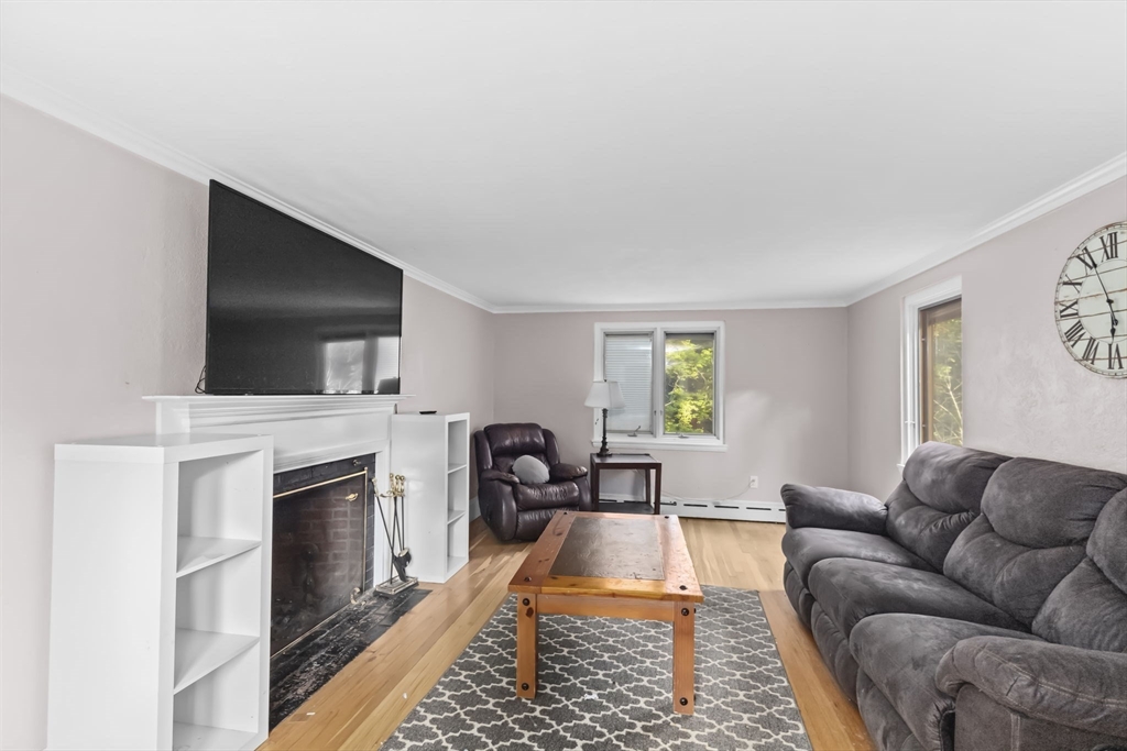 186 Colonel Hunt Dr