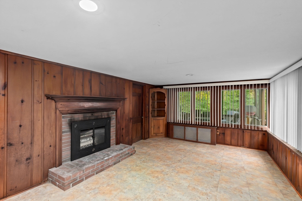 186 Colonel Hunt Dr