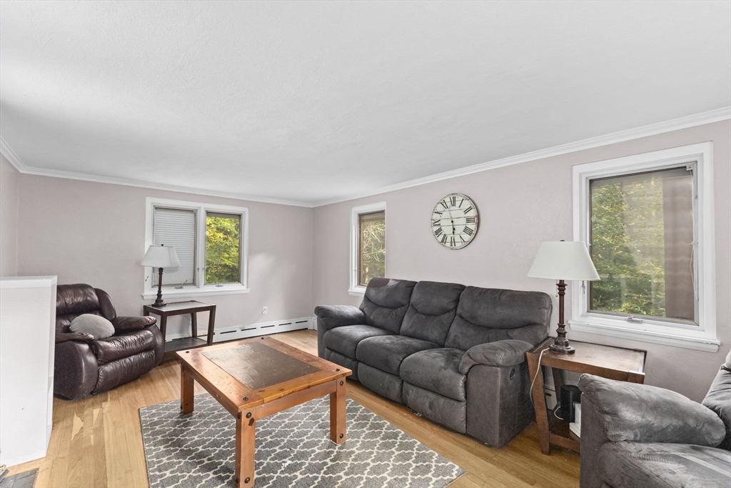186 Colonel Hunt Dr