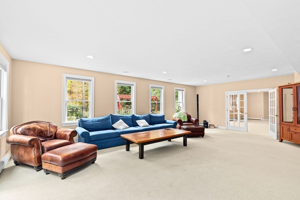 36 Farmside Dr