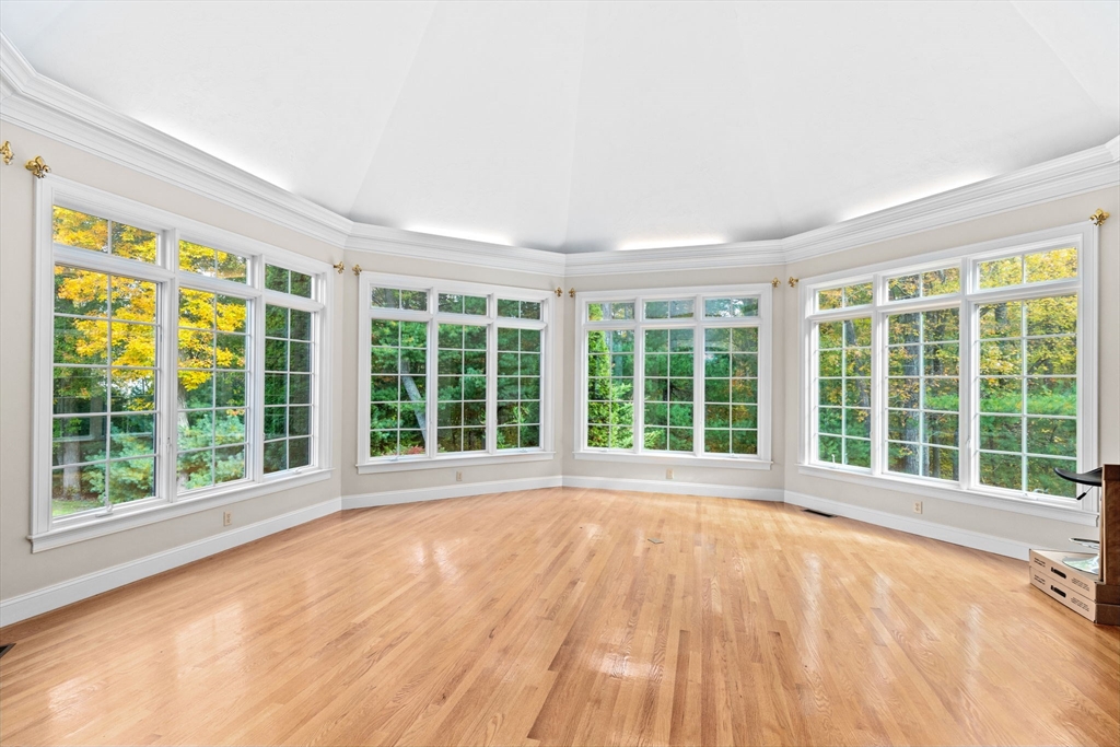 36 Farmside Dr