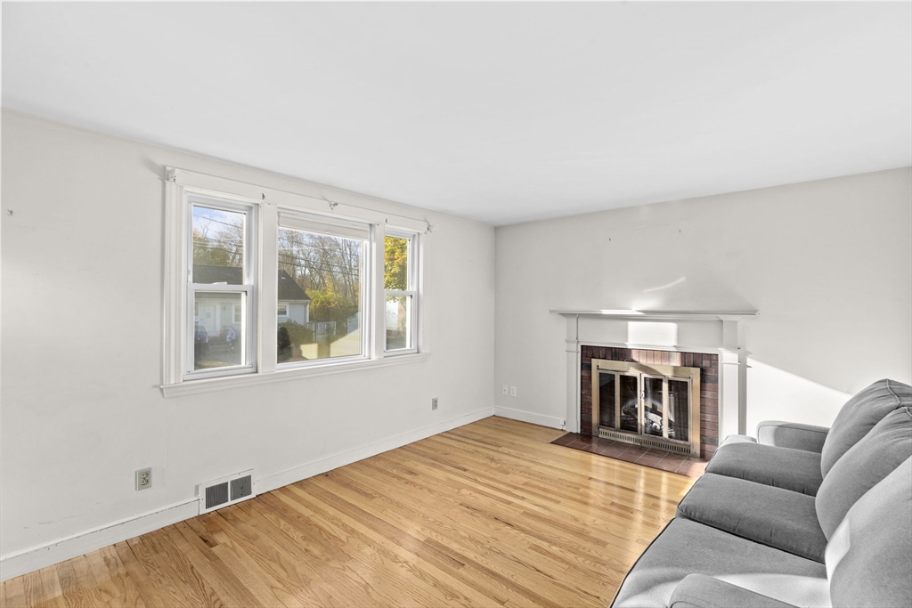 92 Chisholm Rd