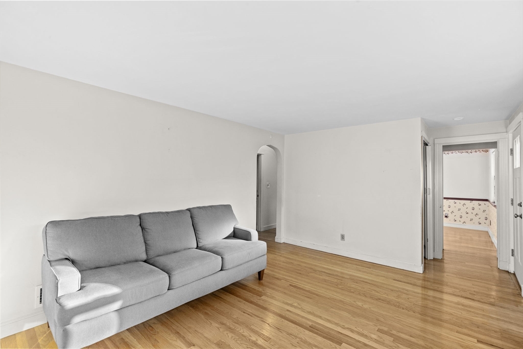 92 Chisholm Rd