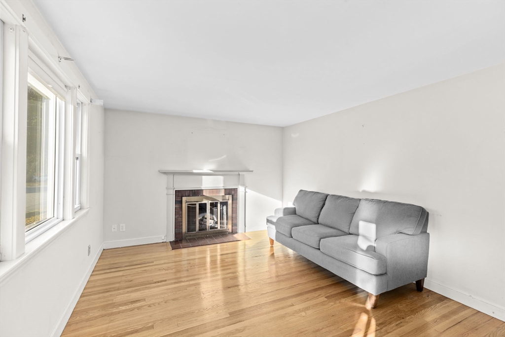 92 Chisholm Rd