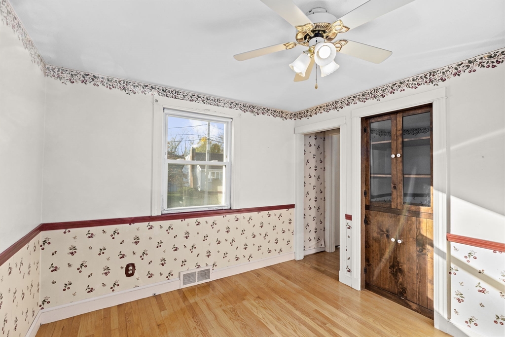 92 Chisholm Rd