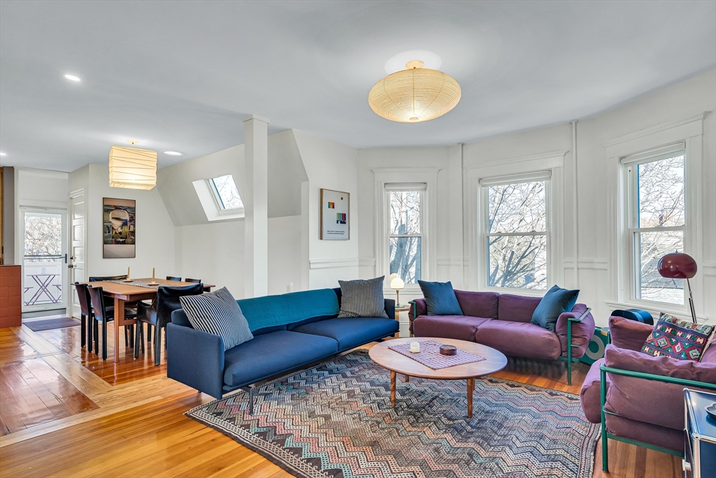 68 Dartmouth St # 3