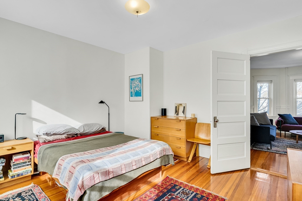 68 Dartmouth St # 3