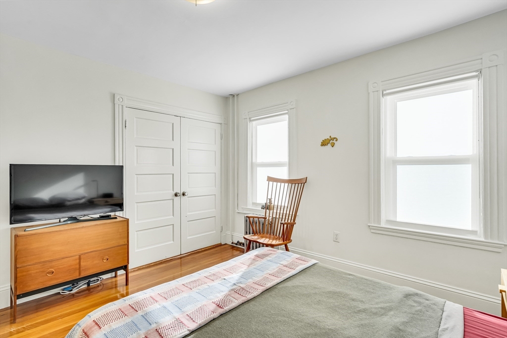 68 Dartmouth St # 3