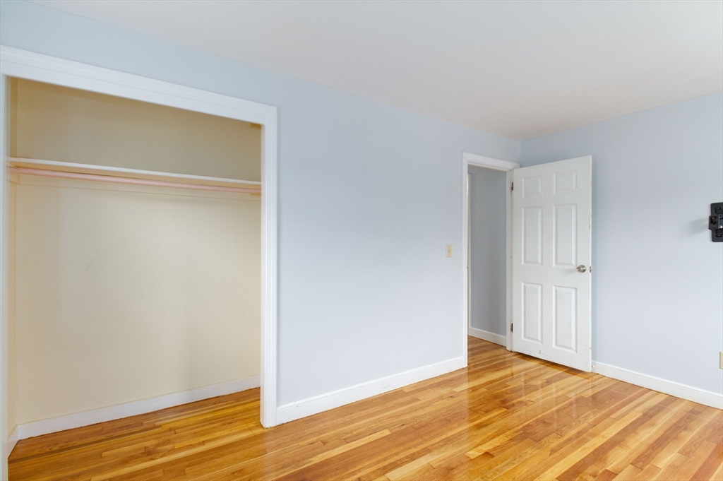 19 Metcalf Ave