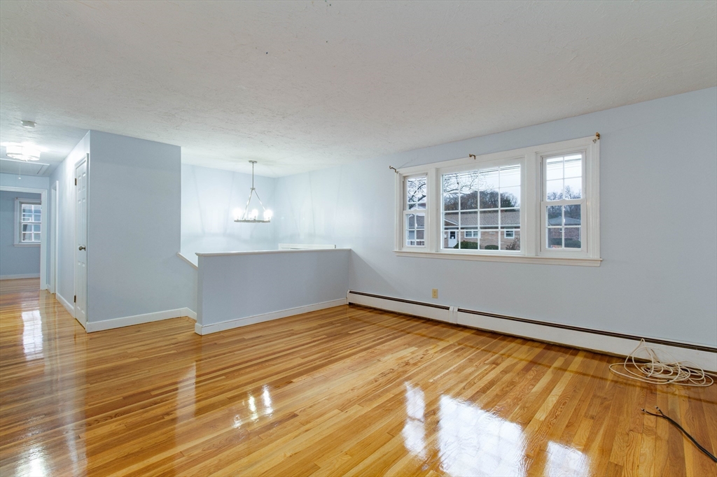 19 Metcalf Ave
