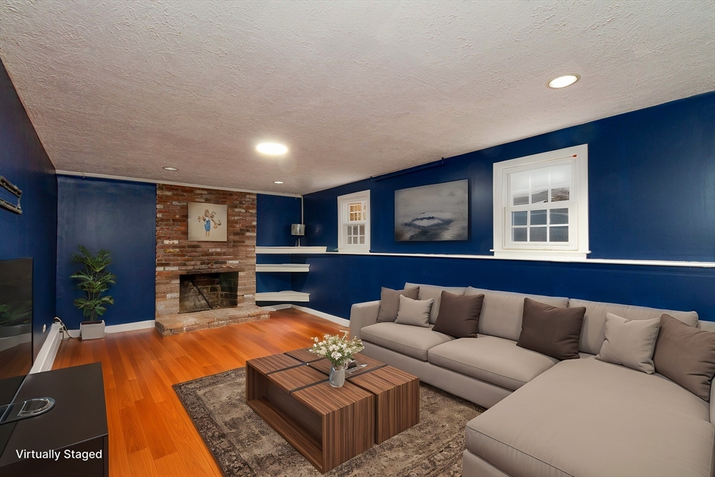 19 Metcalf Ave