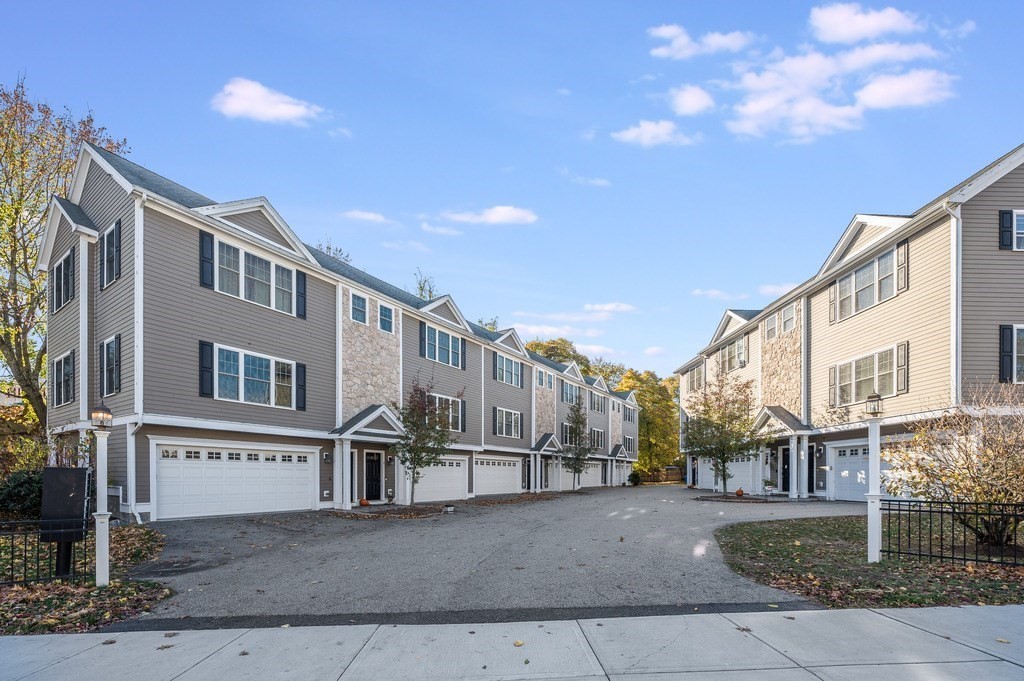 159 Willard St # 4