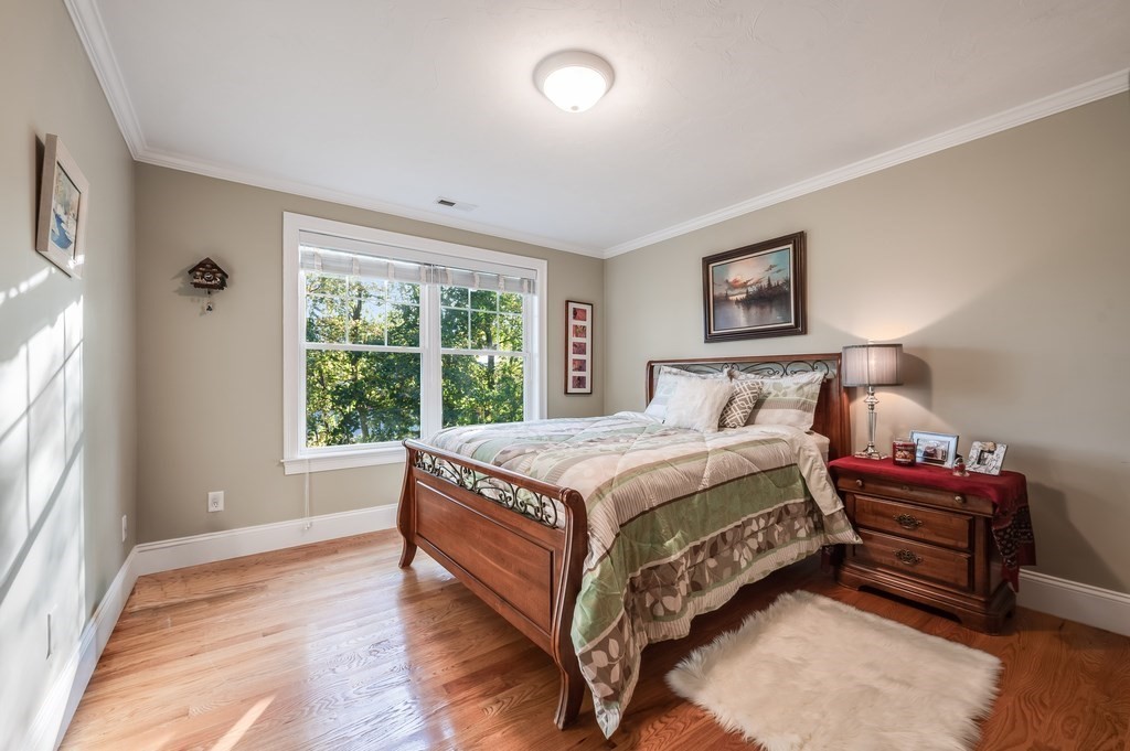 159 Willard St # 4