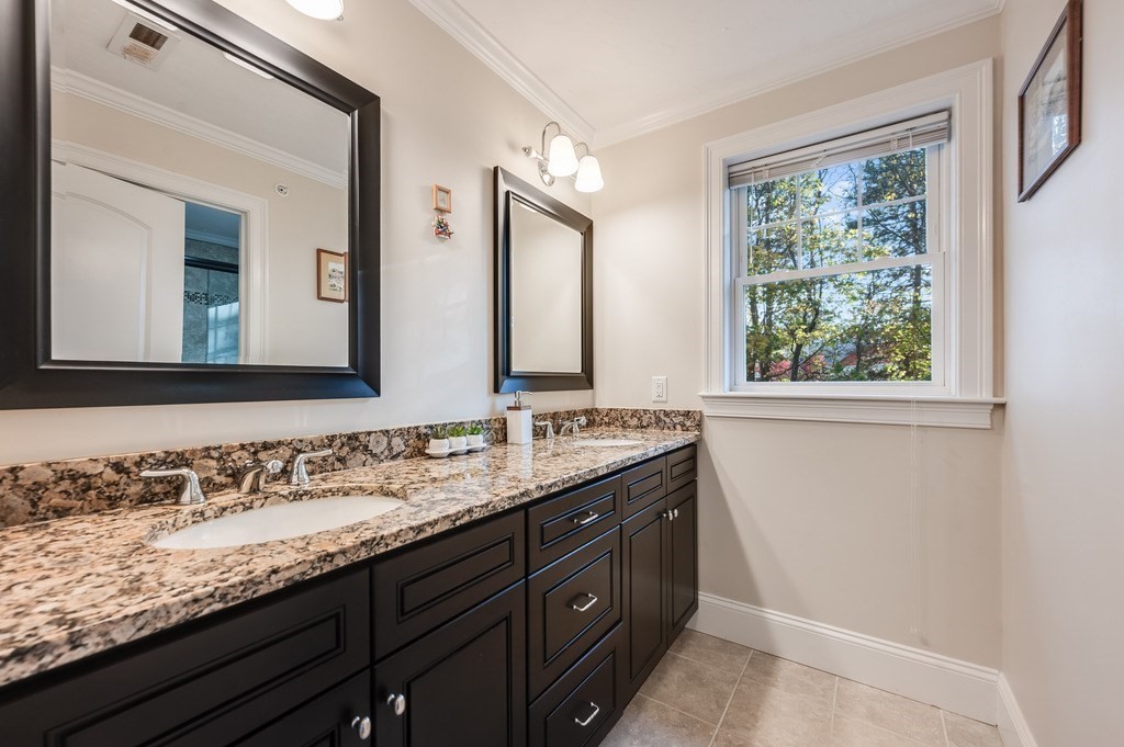 159 Willard St # 4